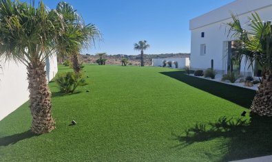 Luxe villa in La Marina met panoramisch uitzicht, zwembad en nabij strand