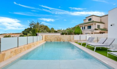 Moderne villa met privézwembad, uitzicht & luxe afwerking in Algorfa, Alicante