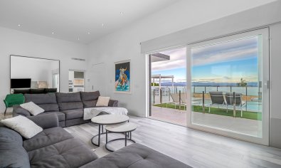 Moderne villa met privézwembad, uitzicht & luxe afwerking in Algorfa, Alicante