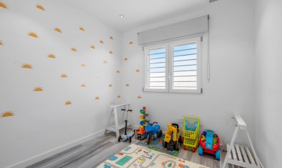 Moderne villa met privézwembad, uitzicht & luxe afwerking in Algorfa, Alicante