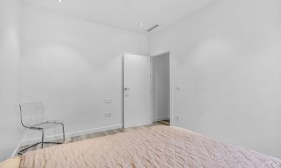 Moderne villa met privézwembad, uitzicht & luxe afwerking in Algorfa, Alicante