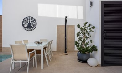 Modern instapklare villa met privézwembad en uitzicht in Benijófar, Costa Blanca