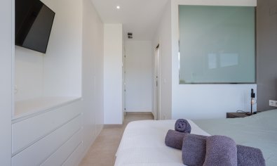 Modern instapklare villa met privézwembad en uitzicht in Benijófar, Costa Blanca