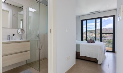 Modern instapklare villa met privézwembad en uitzicht in Benijófar, Costa Blanca