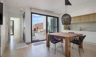 Modern instapklare villa met privézwembad en uitzicht in Benijófar, Costa Blanca
