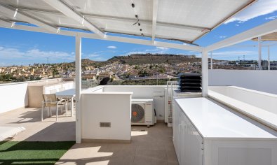 Modern instapklare villa met privézwembad en uitzicht in Benijófar, Costa Blanca