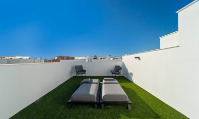 Ruim appartement met 3 slaapkamers en zwembad in het hart van Los Montesinos