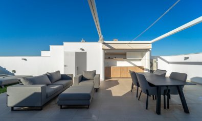 Ruim appartement met 3 slaapkamers en zwembad in het hart van Los Montesinos