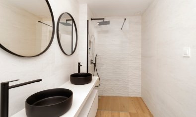 Ruim appartement met 3 slaapkamers en zwembad in het hart van Los Montesinos