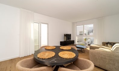 Ruim appartement met 3 slaapkamers en zwembad in het hart van Los Montesinos