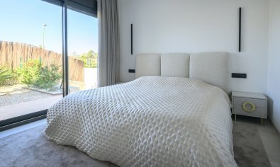 Reventa - Villa -
Dehesa De Campoamor - Las Colinas Golf Resort