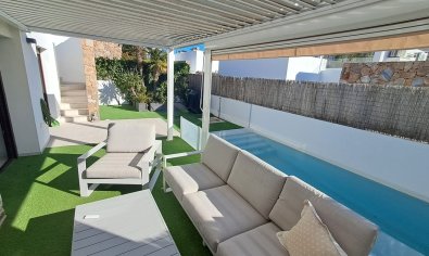 Bestaande bouw - Villa -
Cabo Roig