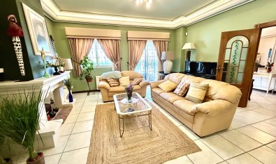 Reventa - Villa -
La Mata