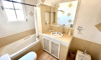Reventa - Villa -
La Mata