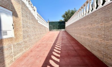 Reventa - Villa -
La Mata