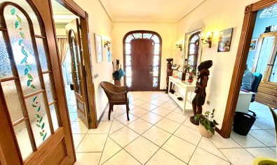 Reventa - Villa -
La Mata