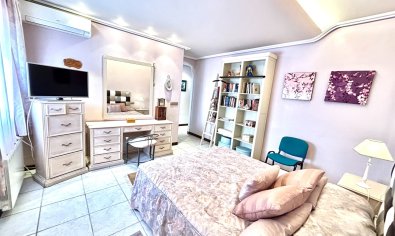 Reventa - Villa -
La Mata