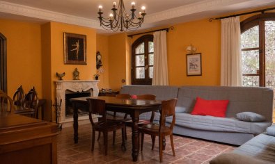 ﻿Luxury 5-bedroom villa in Ciudad Quesada with a private pool and large lot