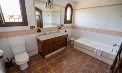 ﻿Luxury 5-bedroom villa in Ciudad Quesada with a private pool and large lot