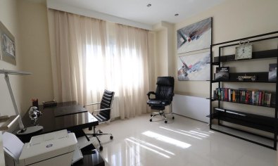 Luxe villa in Ciudad Quesada met 5 slaapkamers, privézwembad en uitzicht