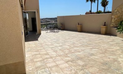 Vrijstaande villa met privézwembad en panoramisch uitzicht in Ciudad Quesada