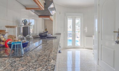 Luxe villa met privézwembad en 5 slaapkamers in Ciudad Quesada, Alicante