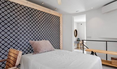 Villa de lujo con vistas al mar, 5 dormitorios y amplia parcela en Ciudad Quesada