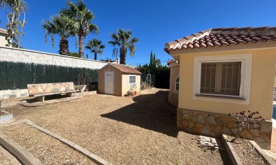 Luxe villa met 6 slaapkamers, gastenverblijf en privézwembad in Ciudad Quesada