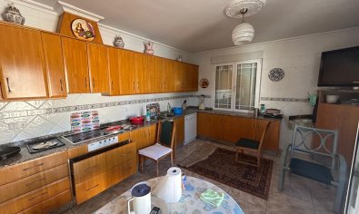 Luxe villa met 6 slaapkamers, gastenverblijf en privézwembad in Ciudad Quesada