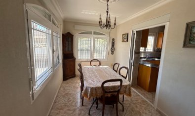 Luxe villa met 6 slaapkamers, gastenverblijf en privézwembad in Ciudad Quesada