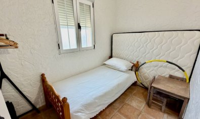 Villa rural en Almoradí con piscina privada, 6 dormitorios e instalaciones para caballos