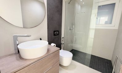 Moderne nieuwbouwvilla met privézwembad en solarium in Ciudad Quesada