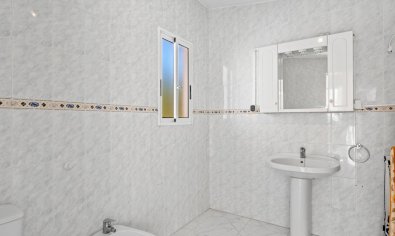 Ruime villa met privézwembad en gastenverblijf in Ciudad Quesada, Costa Blanca