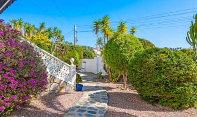 Ruime villa met privézwembad en gastenverblijf in Ciudad Quesada, Costa Blanca