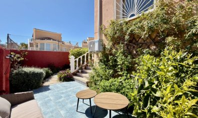 Vrijstaande villa met tuin en solarium in Ciudad Quesada nabij golf en strand