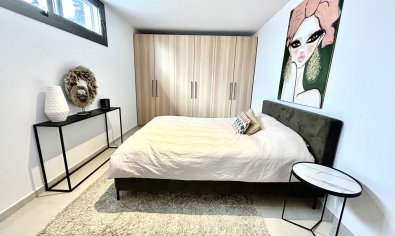 Moderne energiezuinige villa met privézwembad en dakterras in San Miguel de Salinas