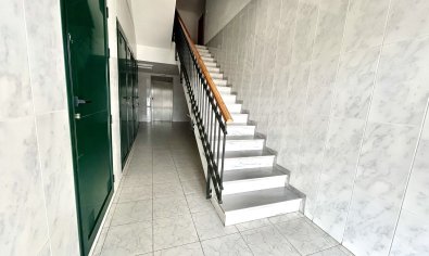 Reventa - Apartamento / piso -
Campoamor R-5