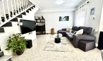 Reventa - Adosado -
Orihuela Costa - Playa Flamenca