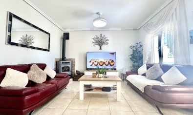 Resale - Villa -
Villamartín - Villamartin