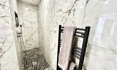 Reventa - Adosado -
San Miguel de Salinas