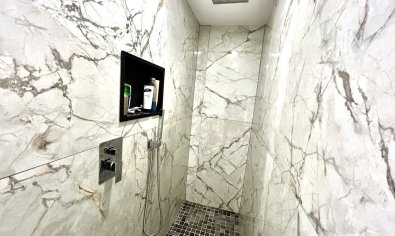 Reventa - Adosado -
San Miguel de Salinas