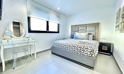 Bestaande bouw - Villa -
Torrevieja - Los Balcones