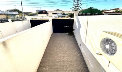 Bestaande bouw - Villa -
Torrevieja - Los Balcones