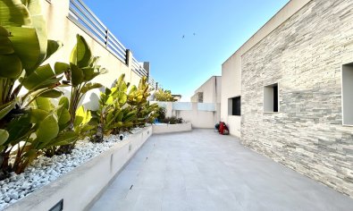Bestaande bouw - Villa -
Torrevieja - Los Balcones