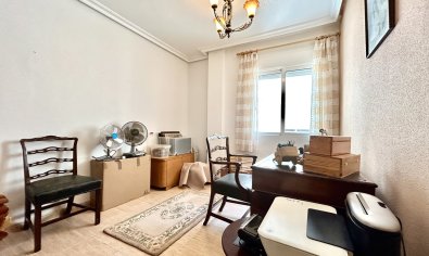 Resale - Apartment -
Almoradí