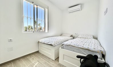 Bestaande bouw - Villa -
Villamartín - Villamartin