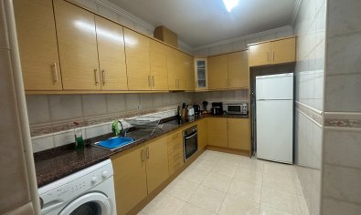 Resale - Apartment -
Jacarilla