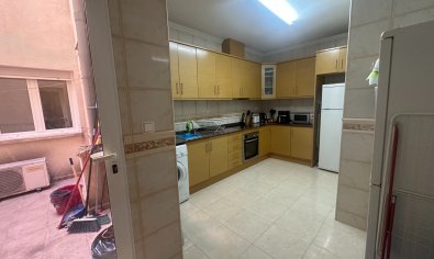 Resale - Apartment -
Jacarilla