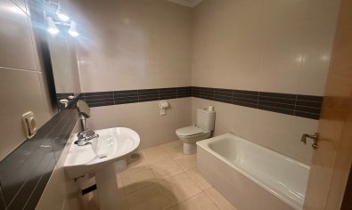 Resale - Apartment -
Jacarilla