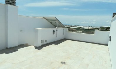 Modernas Casas Adosadas de Obra Nueva en Pilar de la Horadada